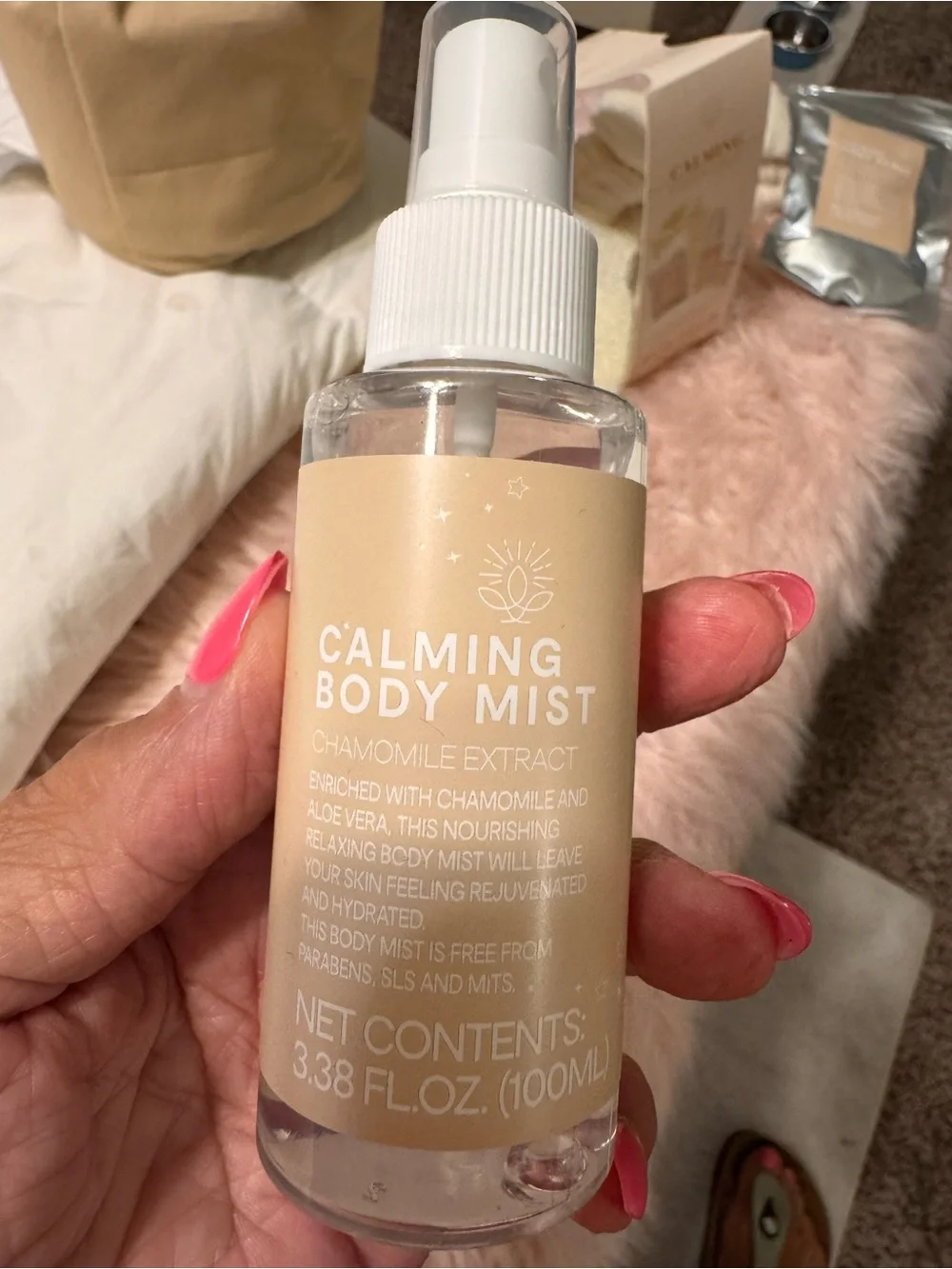 Chamomile Extract Bath & Body Set - Beige